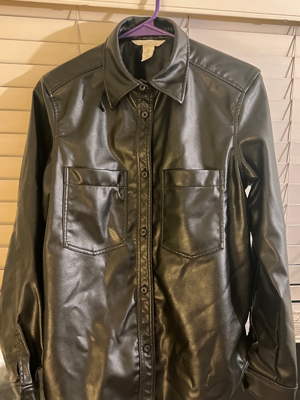 H&M Black Faux Leather a little bit Oversized Shirt Jacket – Size S